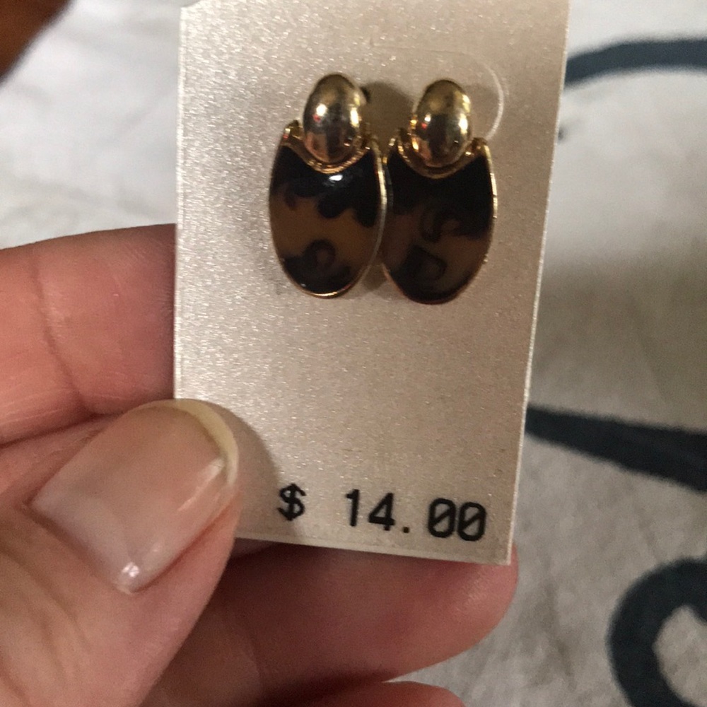 Cute Earrings New Tiger brown and Black